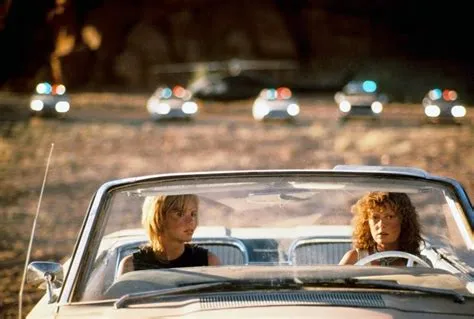 Thelma & Louise: Aksiyon Dolu Bir Kaçış ve Kadınlığın Gücü!